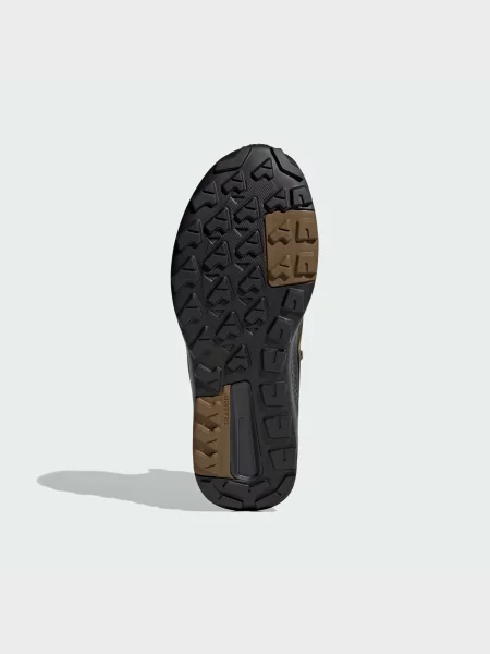 Ботинки Adidas коричневые