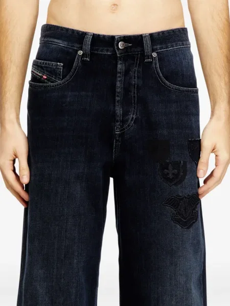 Blugi Diesel cu broderie albastru