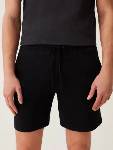 OVS Шорти повсякденні чорний