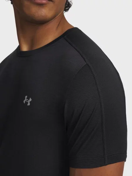 Футболка Under Armour чорна