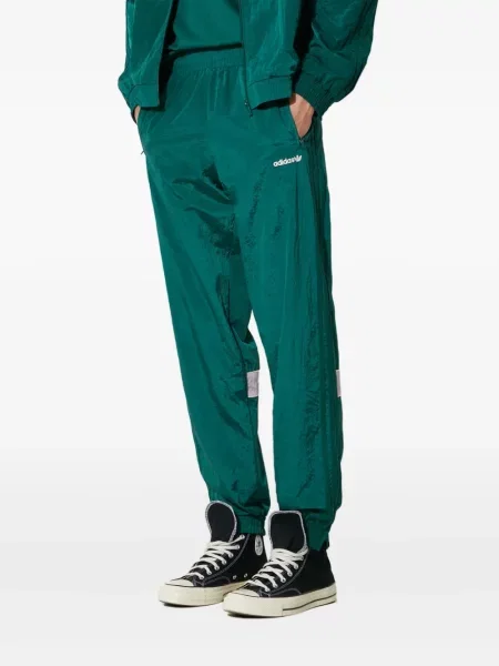 Pruhované krátké kalhoty Adidas s výšivkou modré