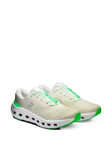 Sneakerși On