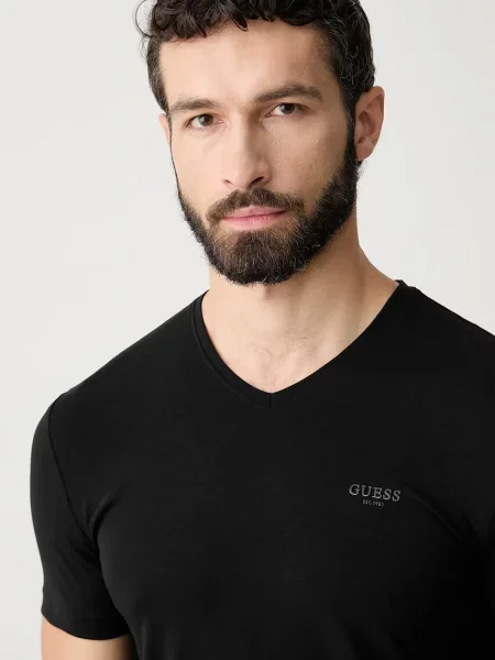Футболка Guess