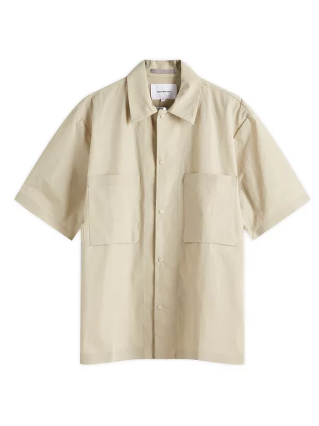 Norse Projects koszula Hermann Travel Light SS relaxed z kołnierzykiem klasycznym beżowy