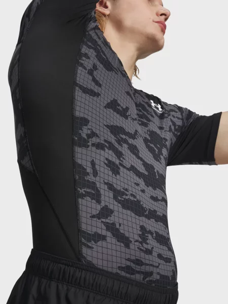Футболка с принтом Under Armour черная