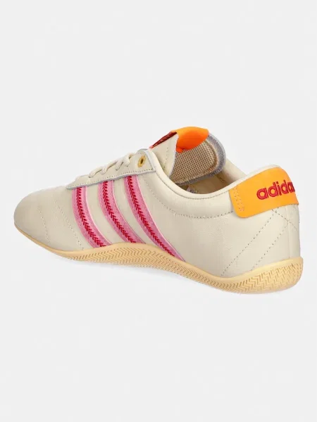 Pantofi Adidas din piele bej