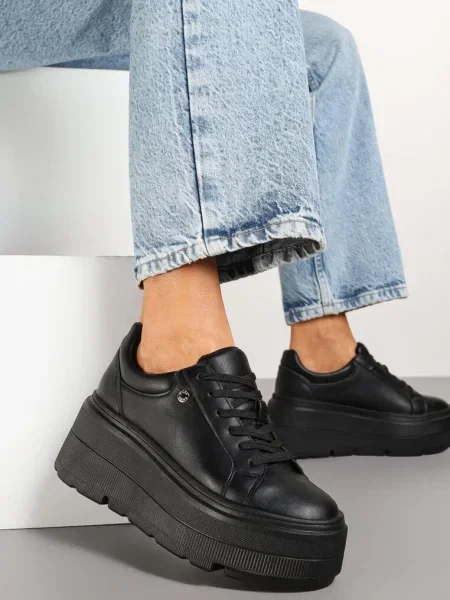 Sneakersy Vices na Grubej Podeszwie Tuliri czarne