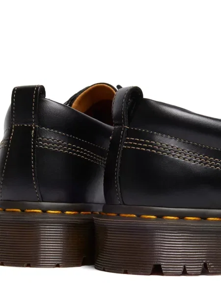 Шкіряні туфлі Dr. Martens