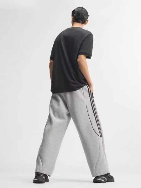 Спортивные штаны Adidas серые