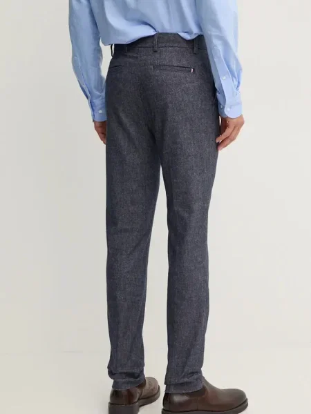 Kalhoty Tommy Hilfiger tmavomodrá ve střihu chinos