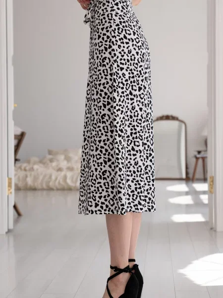 Спідниця міді RiMari віскоза/модал білий