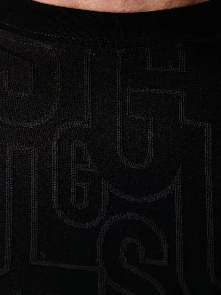 Футболка Guess