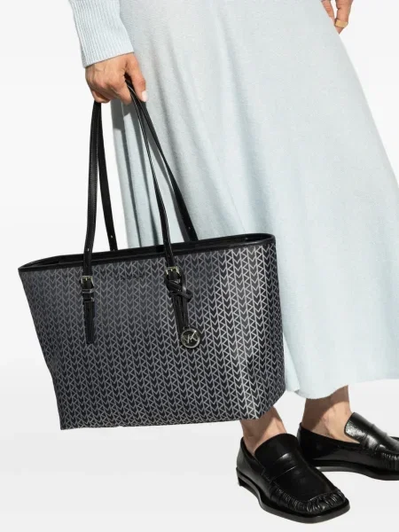 Portofel Michael Michael Kors cu imprimeu geometric roșu