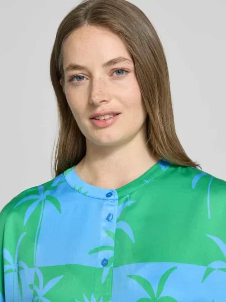 Bluzka o kroju relaxed fit z listwą guzikową na całej długości Milano Italy błękitna