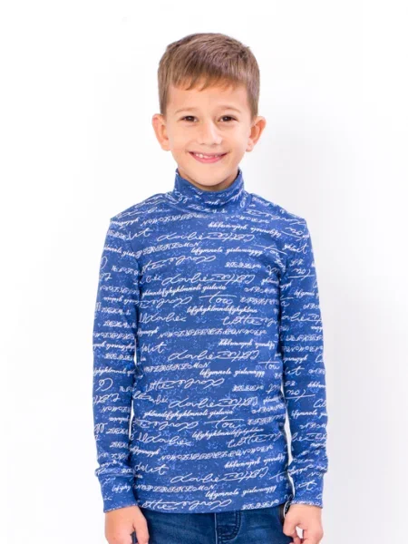 Гольф водолазка носи своє синяя