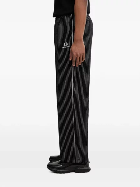 Pantaloni Fred Perry cu imagine alergare negru