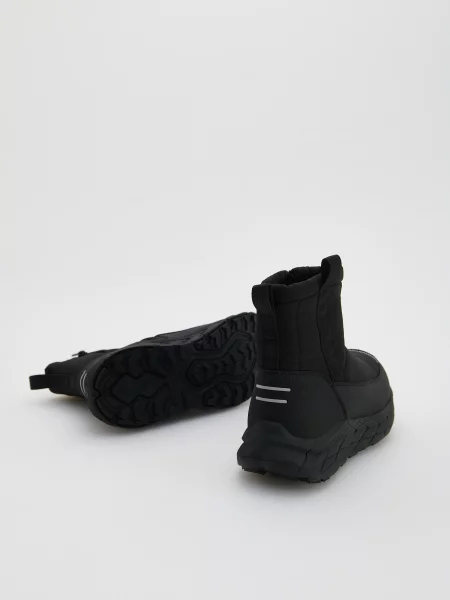 Утепленные сапоги Reserved черные