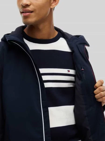 Kurtka funkcyjna z zamkiem błyskawicznym w kontrastowym kolorze Tommy Hilfiger granatowa