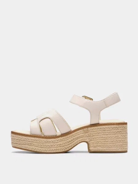 Кожаные босоножки Clarks