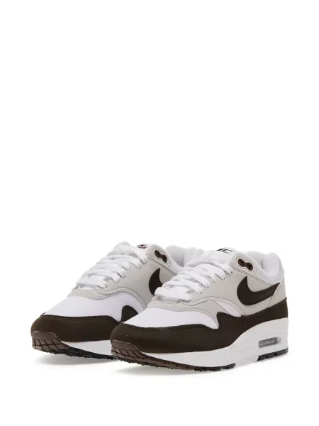 Běžecký šněrovací sportovní top Nike s výšivkou bílý