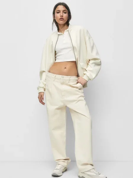 Pull&Bear Pantaloni cu cute ecru