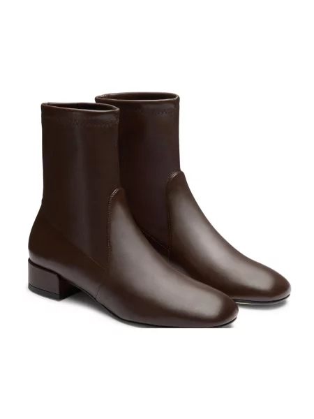 Botki Stuart Weitzman skórzane brązowe