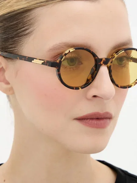 Bottega Veneta napszemüveg sárga