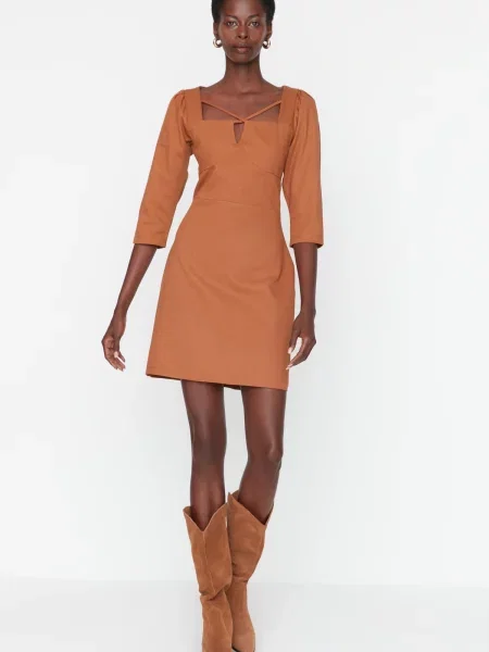 Rochie Trendyol maro