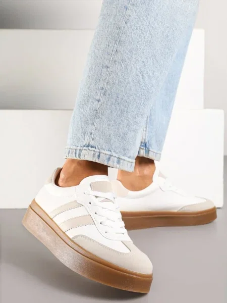 Biało-Beżowe Sneakersy na Kauczukowej Podeszwie Ozdobione Paskami Nilimea białe