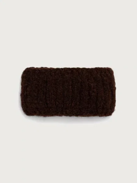 Căciulă Answear.lab de lână maro