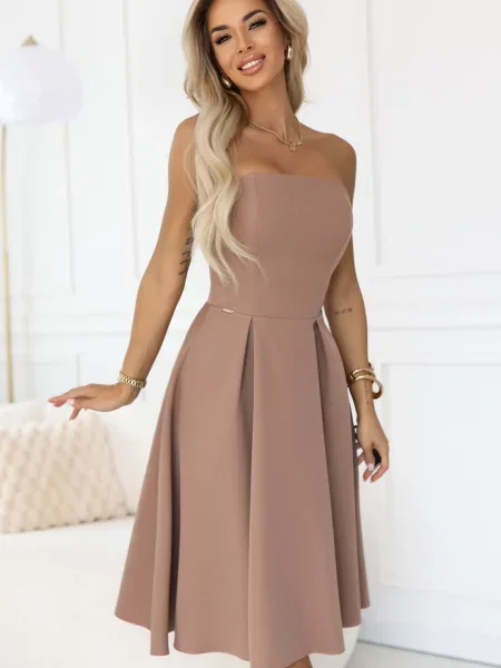 Sukienka midi Numoco do kolan z gorsetem dzwony beżowa