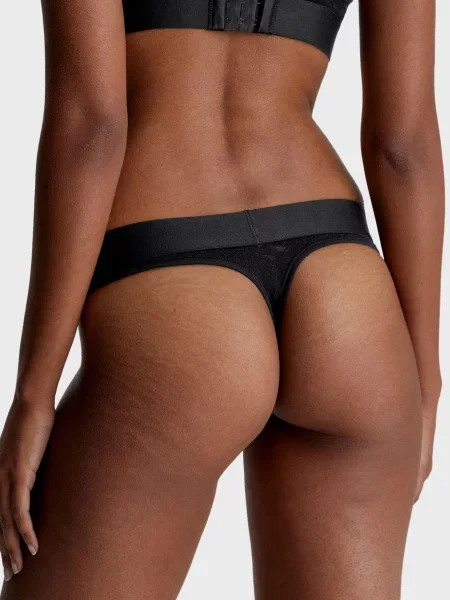 Стрінги Calvin Klein чорні