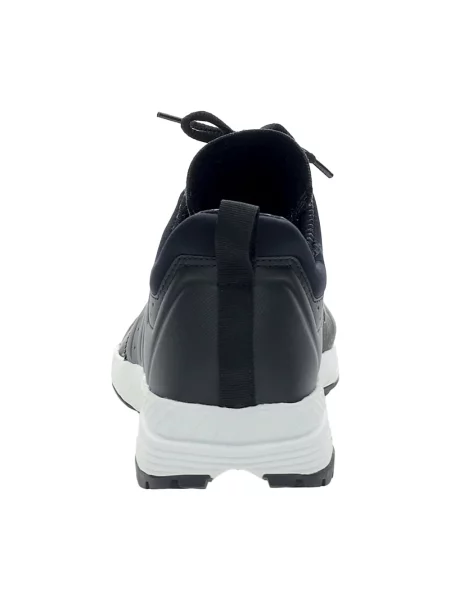Sneakersy Uyn czarne