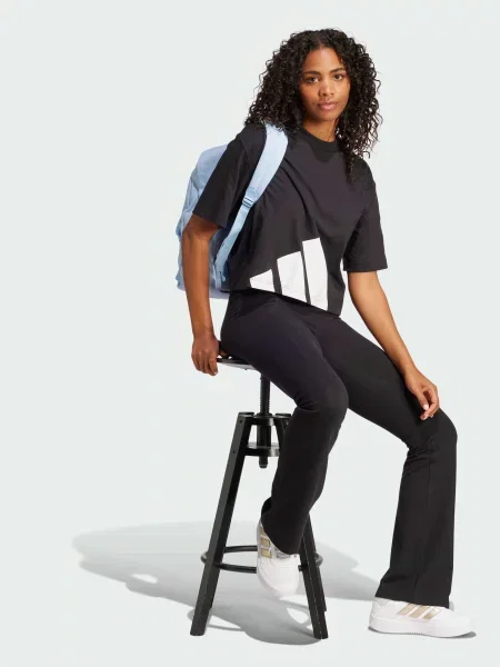 Футболка adidas чорний