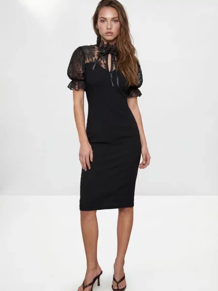 Trendyol Rochie mulate negru