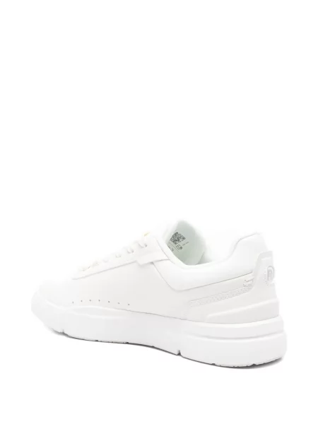 Sneaker On fehér