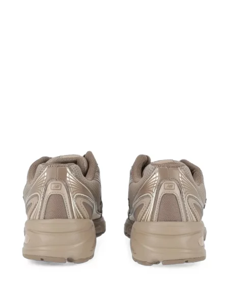 Sneakerși New Balance maro