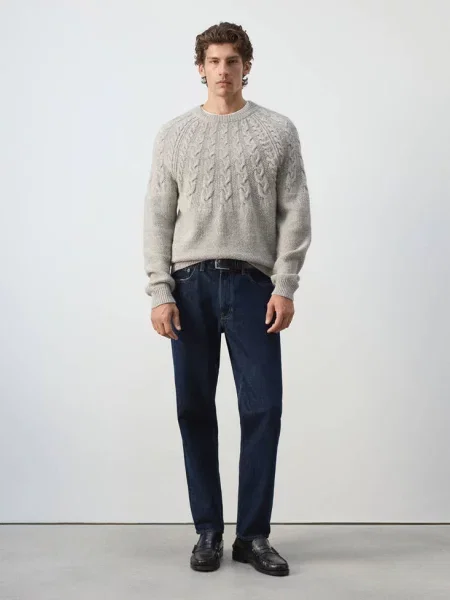 Sweter z dzianiny z mieszanki wełny o warkoczowym splocie jasny / pastelowy Mężczyzna S MANGO MAN szary