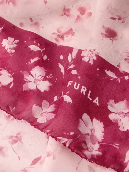 Gėlėtas raštuotas šalikas Furla rožinė