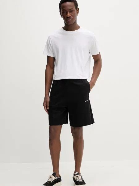 Calvin Klein Pantaloni scurți sport Nano Logo negru
