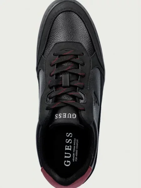 Кроссовки Guess