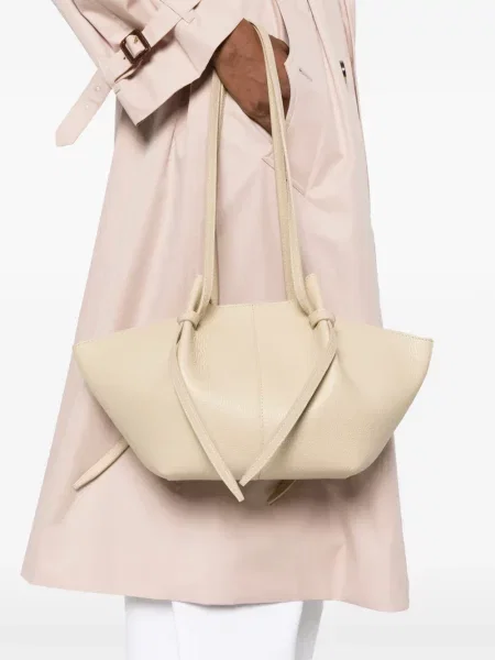 Shopper táska Yuzefi