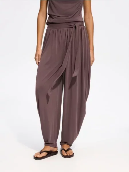 Reserved Pantaloni balloon cu modal mahon