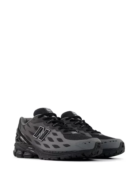 Tenisice New Balance Fresh Foam s vezicama s čipkom crna