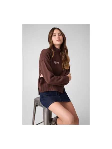 Pulover Guess de lână maro