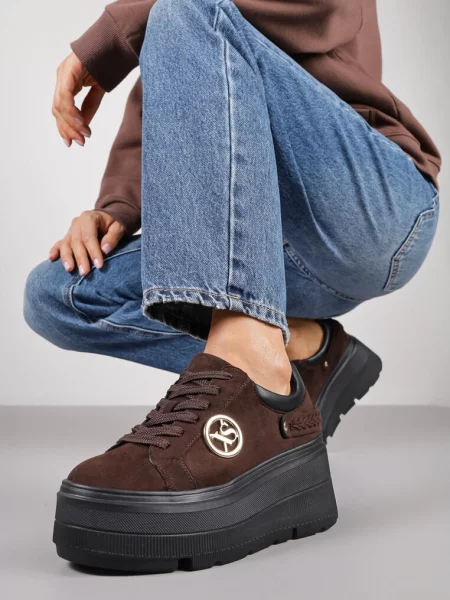 Sneakers Tatellia maro