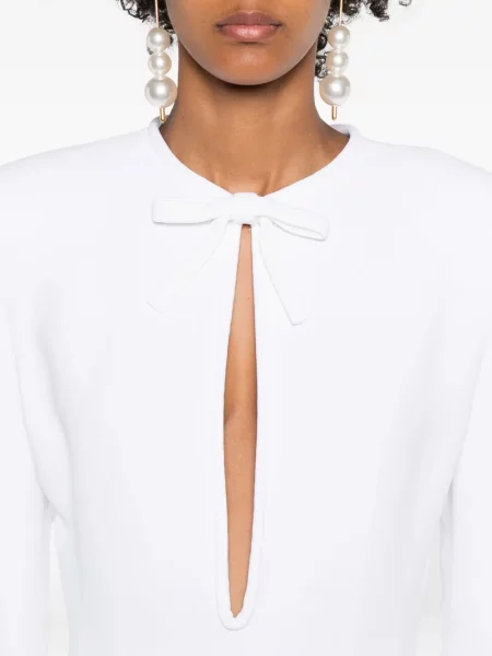 Rochie maxi Rowen Rose cu funde cu crăpătură de costum alb