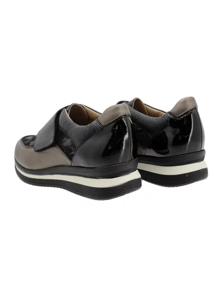 Pantofi Piesanto maro