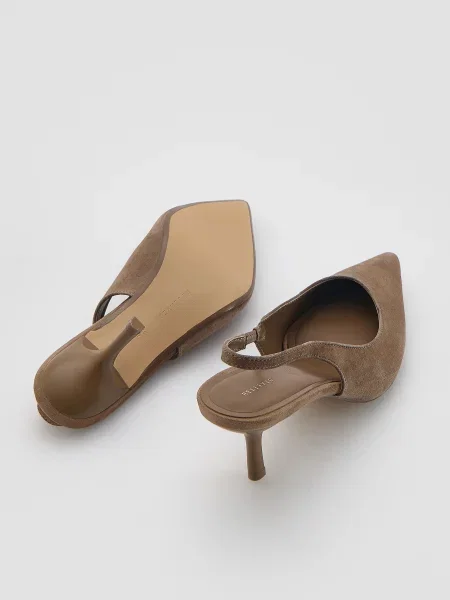 Кожаные туфли Reserved бежевые