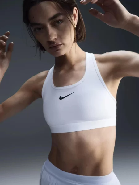 Stanik sportowy Nike Dri-FIT Swoosh Średnie wsparcie biały